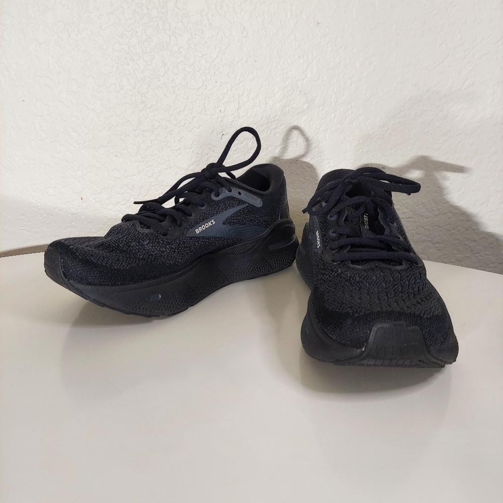 Brooks Ghost Max Black Running/Walking Impact Absorbing Sneakers WM Size USA 6 - Picture 9 of 15